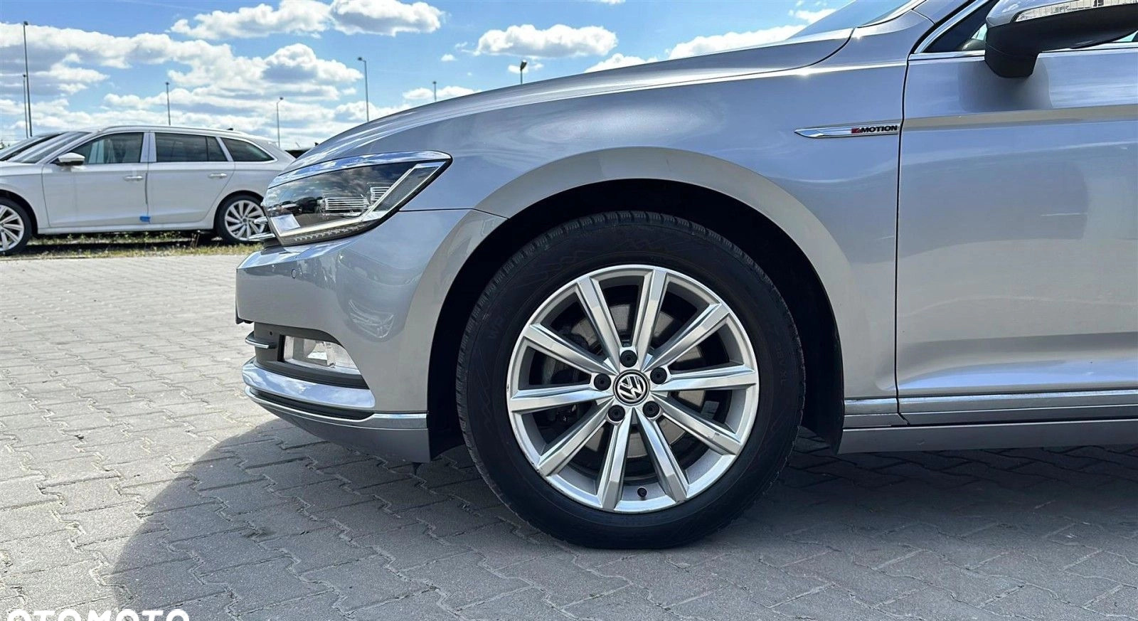 Volkswagen Passat cena 94900 przebieg: 106800, rok produkcji 2018 z Krasnystaw małe 742